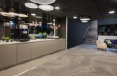 Park Inn by Radisson Oslo Airport Hotel West