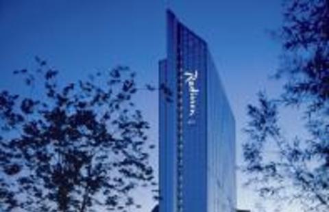 Radisson Blu Plaza Hotel